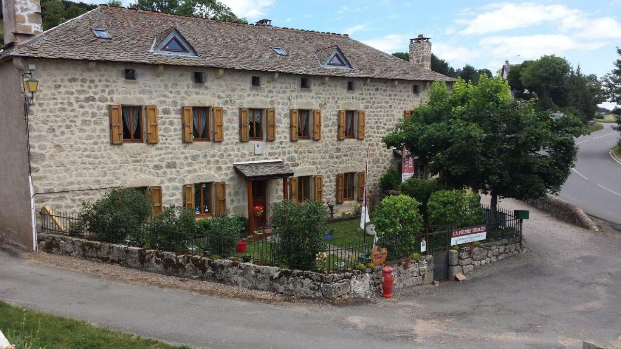 La Pierre Trouée Chambre d'Hôtes Châteauneuf-de-Randon Exterior foto